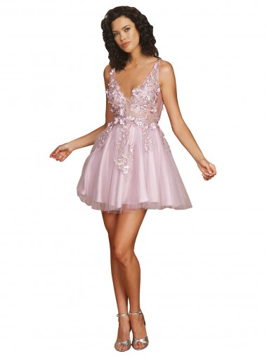 Discount Sleeveless V-Neckline Short Cocktail Dress with Embellished Lace Appliques