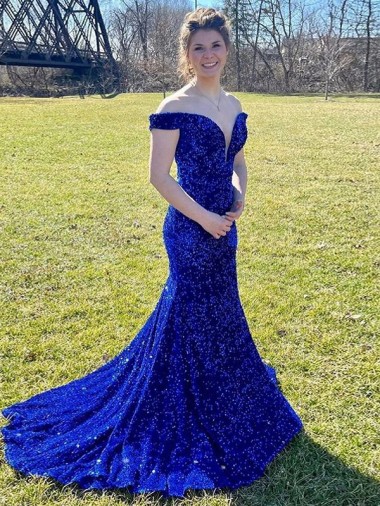Discount Off the Shoulder Sleeveless Long Sweep Train Velvet Sequin Prom Dress