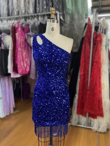 Discount One Shoulder Keyhole Sleeveless Short Velvet Sequin Prom Dress
