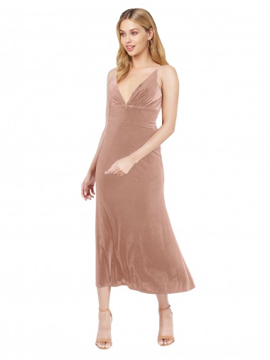 Discount Midi Cocktail Length Short V-Neck Velvet Bridesmaid Dress / Prom Dress with Notched Neckline